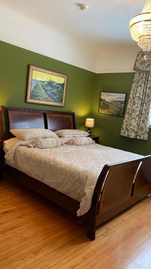 סנט ג'ונס Monroe House Executive Guest Suites מראה חיצוני תמונה