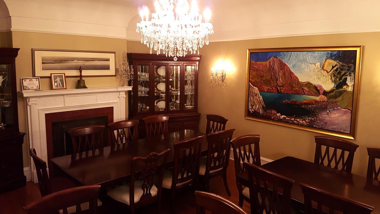 סנט ג'ונס Monroe House Executive Guest Suites מראה חיצוני תמונה